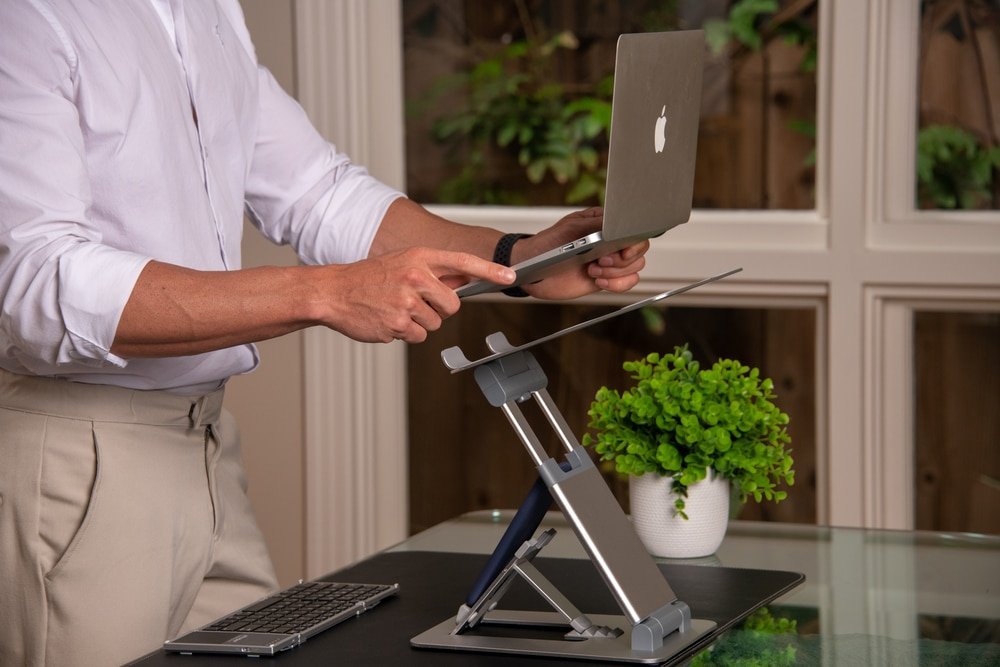 minder ergonomic laptop tower stand